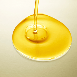 The Truth About Face Oils: How to Use them, When to Use Them, and More!